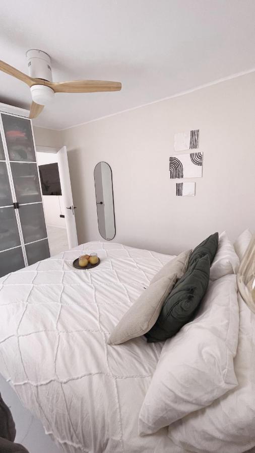 Precioso Apartamento Con Piscina A 3 Minutos De La Playa En Coche توريمولينوس المظهر الخارجي الصورة