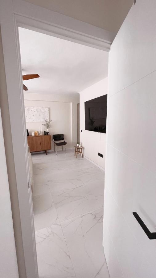 Precioso Apartamento Con Piscina A 3 Minutos De La Playa En Coche توريمولينوس المظهر الخارجي الصورة