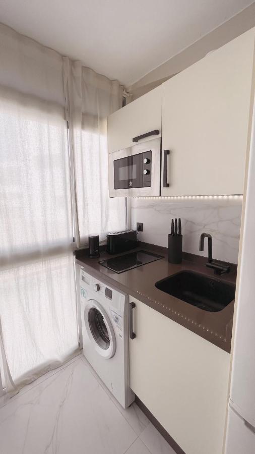 Precioso Apartamento Con Piscina A 3 Minutos De La Playa En Coche توريمولينوس المظهر الخارجي الصورة